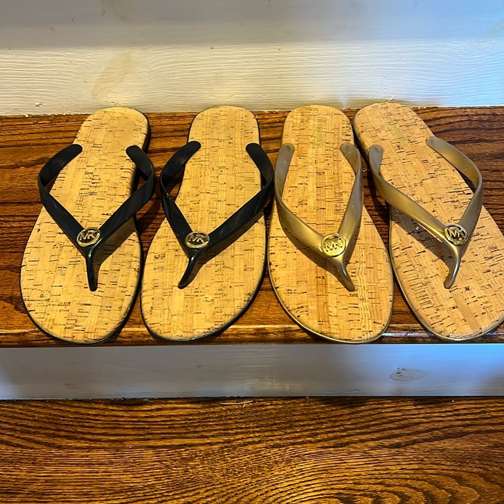 (TWO) MICHAEL KORS Flop flops